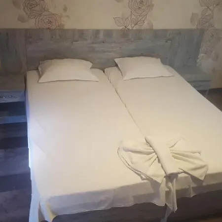 Hotel Бунгала Хиподрума *